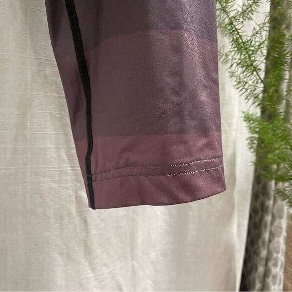 Beyond YogaLux Island Ombre High-Waist Crop Legging Size Medium - Picture 4 of 14